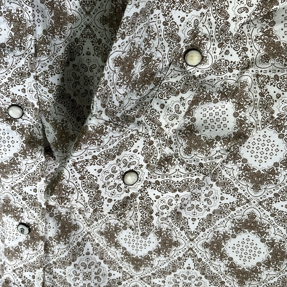 Rafter C Men's Cowboy White and Tan Snap Button Shirt. Size: XL - Picture 4 of 9